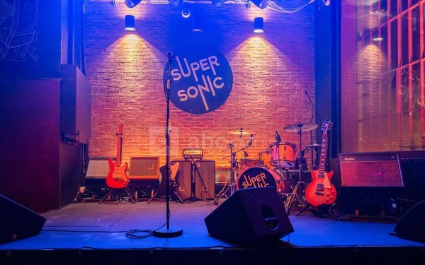 Supersonic