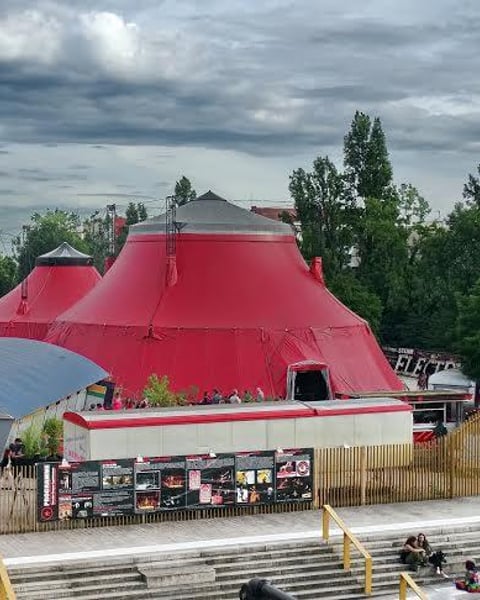 Cirque Electrique