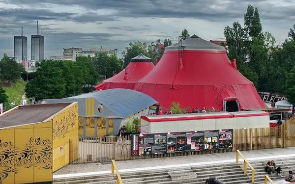 Cirque Electrique