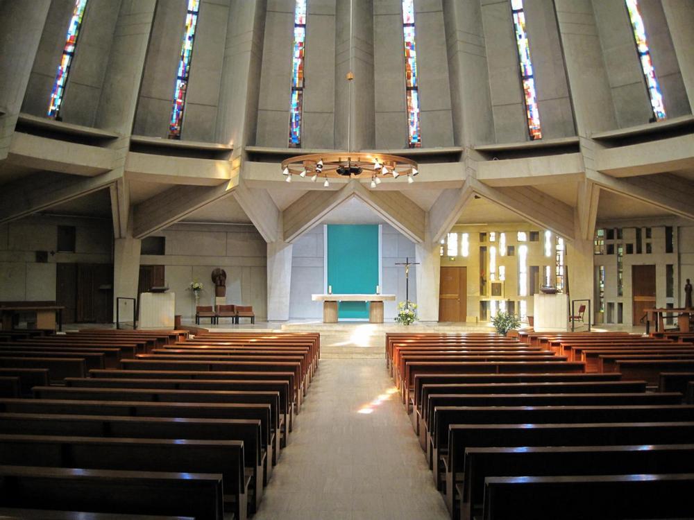 Eglise Notre Dame de la Salette 1