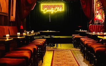 Oscar Comedy Club : le meilleur du stand up dans un cadre mythique