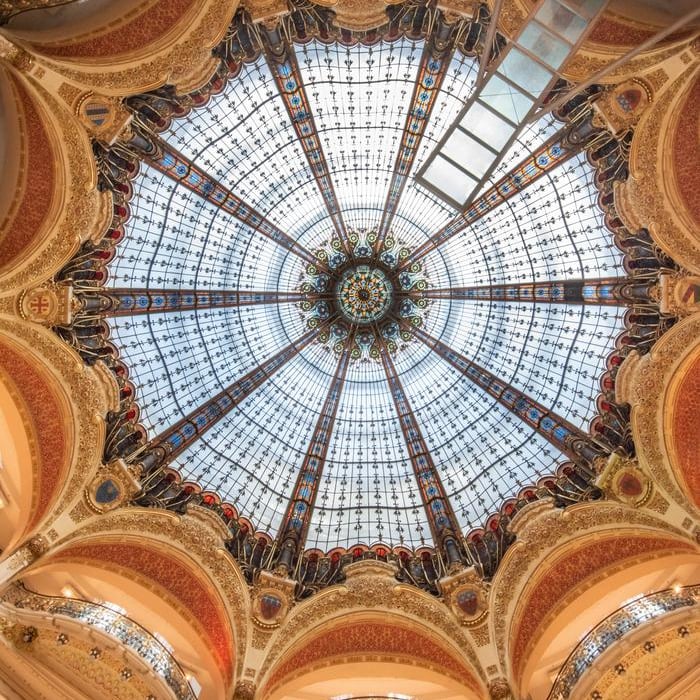 Une visite en pleine nuit aux Galeries Lafayette