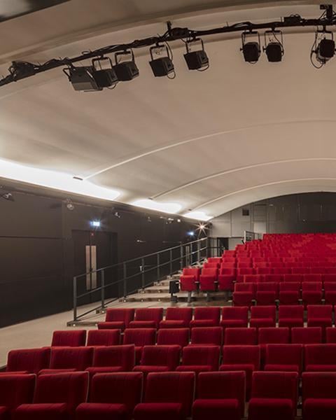 Théâtre traversière