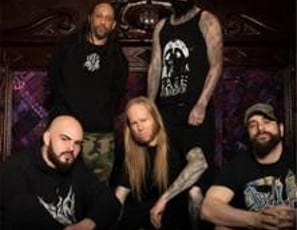 Suffocation, Angelmaker, Fuming Mouth, Carcosa et Mélancolia