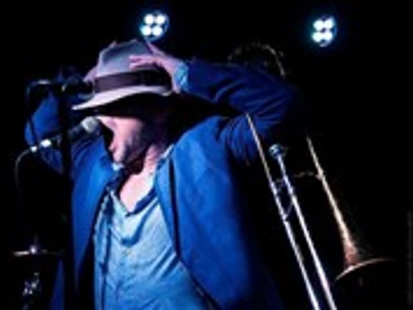 Paddy Sherlock & The Swinging Lovers