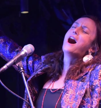 Voix au pluriel : Jazz de demain, Ninon Valder