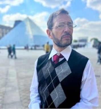 La Mystérieuse Affaire du Louvre