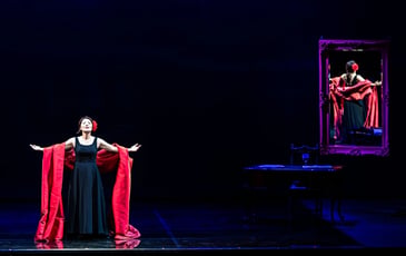 Lied Play : Là Callas