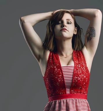 Florence Mendez dans Delicate
