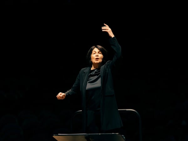 Paris Mozart Orchestra / Claire Gibault / Jiajing Lai