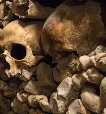 Visite audioguidée des Catacombes de Paris