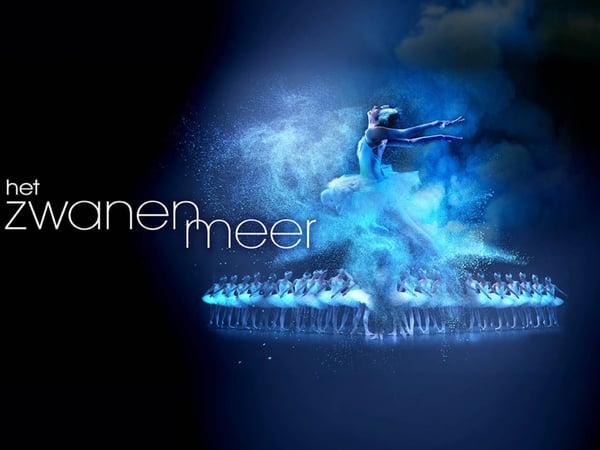 Le Lac des Cygnes International Ballet
