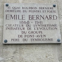 Visite d'un atelier d'artiste peintre situé dans une cour classée monument historique l'Île Saint-Louis