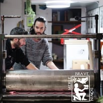 Atelier du Merle, du Brave et du Bovin, atelier de gravure en taille-douce et d'impression, gravures d'art et d'artisanat, papeterie, timbres