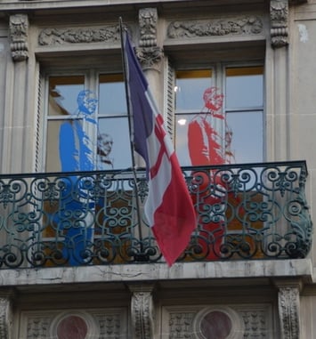 Visite guidée du bureau du général de Gaulle (1947-1958) dans un hôtel particulier du Faubourg Saint-Germain