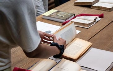Spectacle "La Bibliothèque vivante" par Fanny de Chaillé