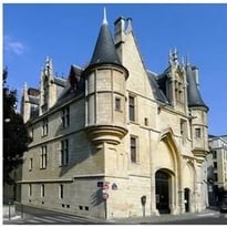 Histoire et architecture de l'Hôtel de Sens