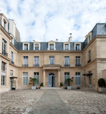 Hôtel de Besenval, Résidence de l'Ambassadrice de Suisse en France