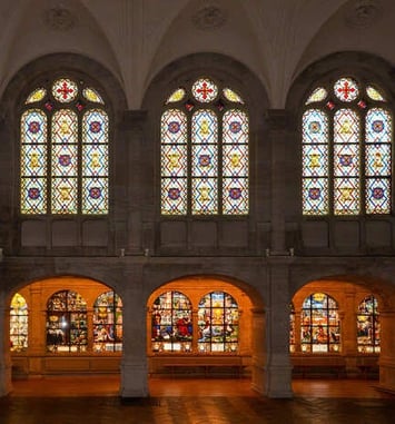 Visite de Saint-Étienne-du-Mont et ses vitraux !