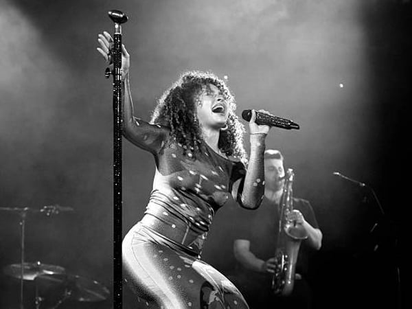 Ella Eyre
