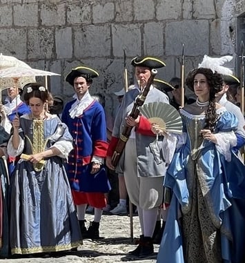 La marquise de Pompadour à l'École militaire de Paris