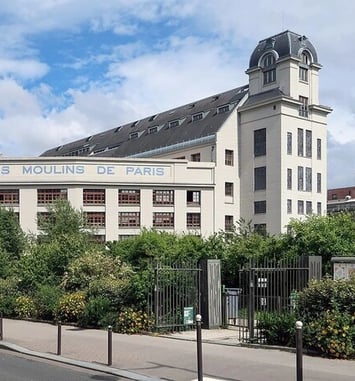 Visite de la bibliothèque des Grands Moulins