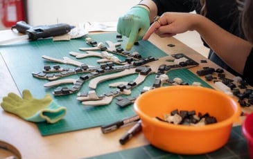 Les Fabricateurs, « Du déchet à l'œuvre d'art »