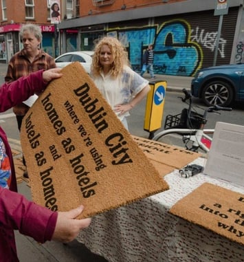Exposition collective « Everyone Should Have a Home »