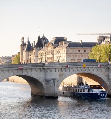 La Seine, fleuve-capitale