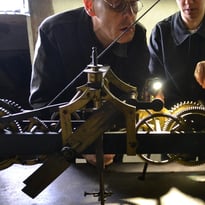 Rencontre avec la Maison Lepaute : les coulisses de la restauration de l'horloge de la chapelle des Gobelins