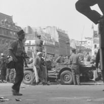 La Libération de Paris vue par Robert Capa | Balade urbaine