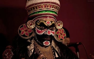 Kathakali, Les Antagonismes féminins
