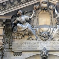 Le mémorial de l'incendie du Bazar de la Charité