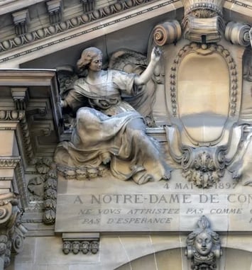 Le mémorial de l'incendie du Bazar de la Charité