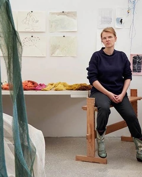 Le mur vert bouteille : Maria Zahle