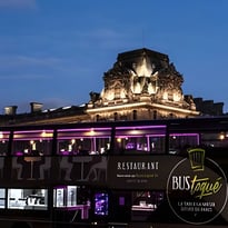 Dîner en bus Toque avec champagne depuis les Champs-Élysées