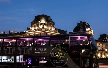 Dîner en bus Toque avec champagne depuis les Champs-Élysées