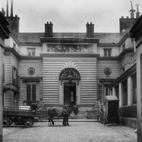 Visite de l'hôtel Gouthière
