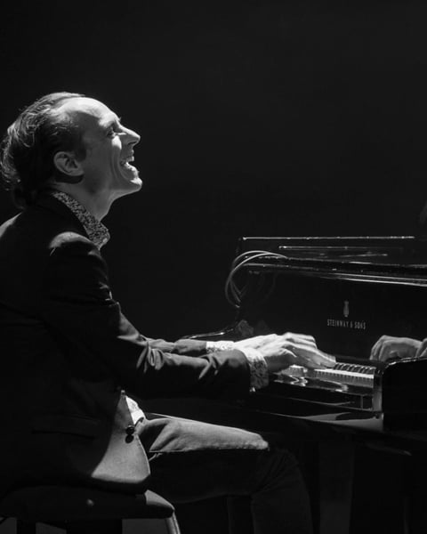 Rémi Toulon 4tet feat. Aurélie Tropez