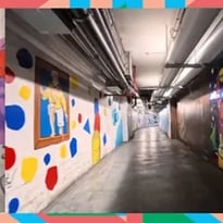 Visite street art confidentielle des galeries de l'hôpital Necker