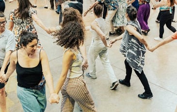 Le Bal des Martine / La Bâronne de Paname