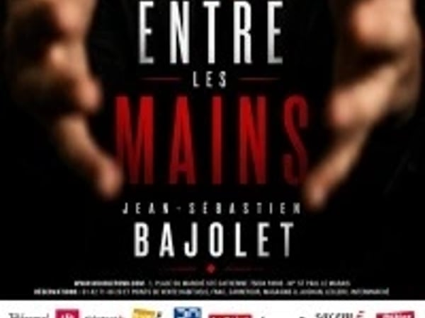 Entre les mains