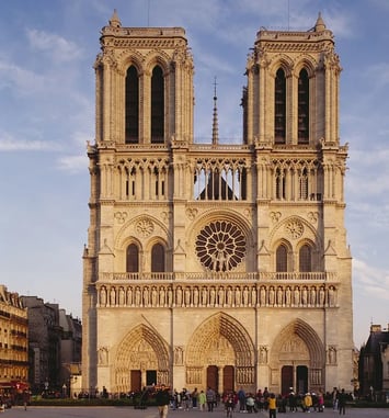 Les tours de Notre-Dame, 1 an déjà !