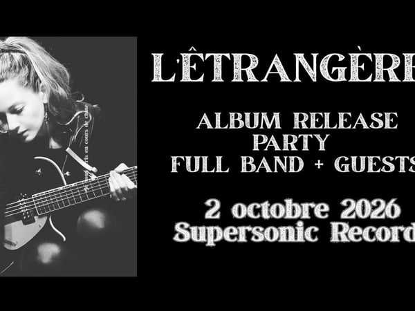 L'Êtrangère en concert (côté Records)