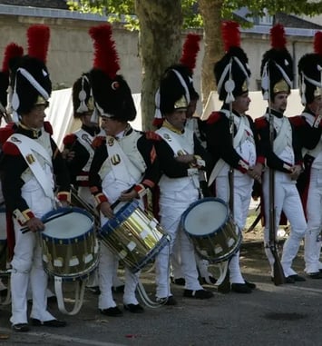 Avec les soldats de Napoléon Ier à l'École militaire de Paris