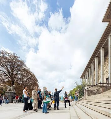 Les visites du Palais de la Porte Dorée en famille