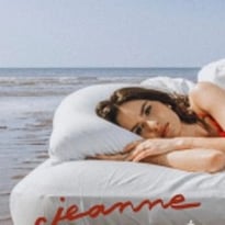 Jeanne, Naïri Tour