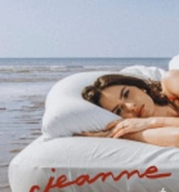 Jeanne, Naïri Tour