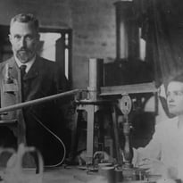 Sur les traces de Marie Curie et des pionniers de la science