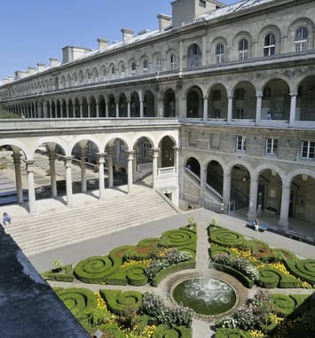 Conférence « l'Hôtel-Dieu, des origines à nos jours, autour de Notre-Dame » présentée par l'association « Société Historique La Cité »
